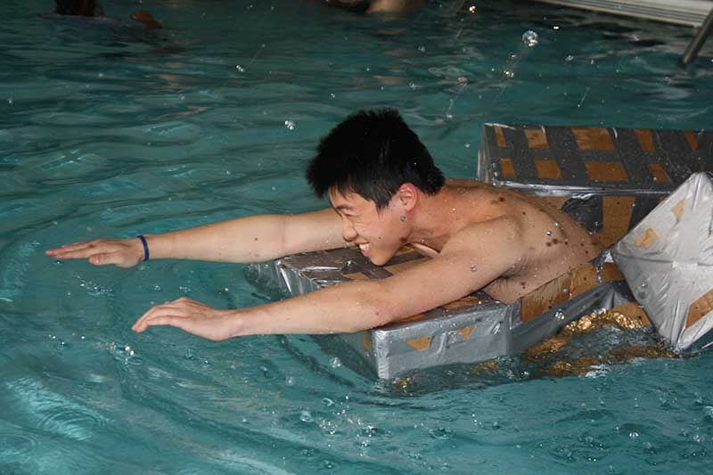 Global Leadership Retreat cardboard boat race