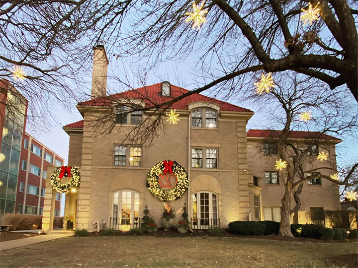 Places to admire the best holiday light displays around Lincoln Student Life Nebraska