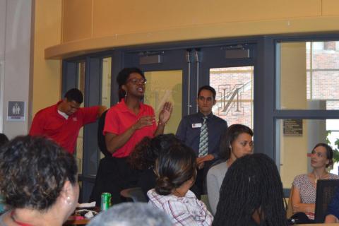 Students participate in OASIS Dish It Up session at UNL on July 15, 2016